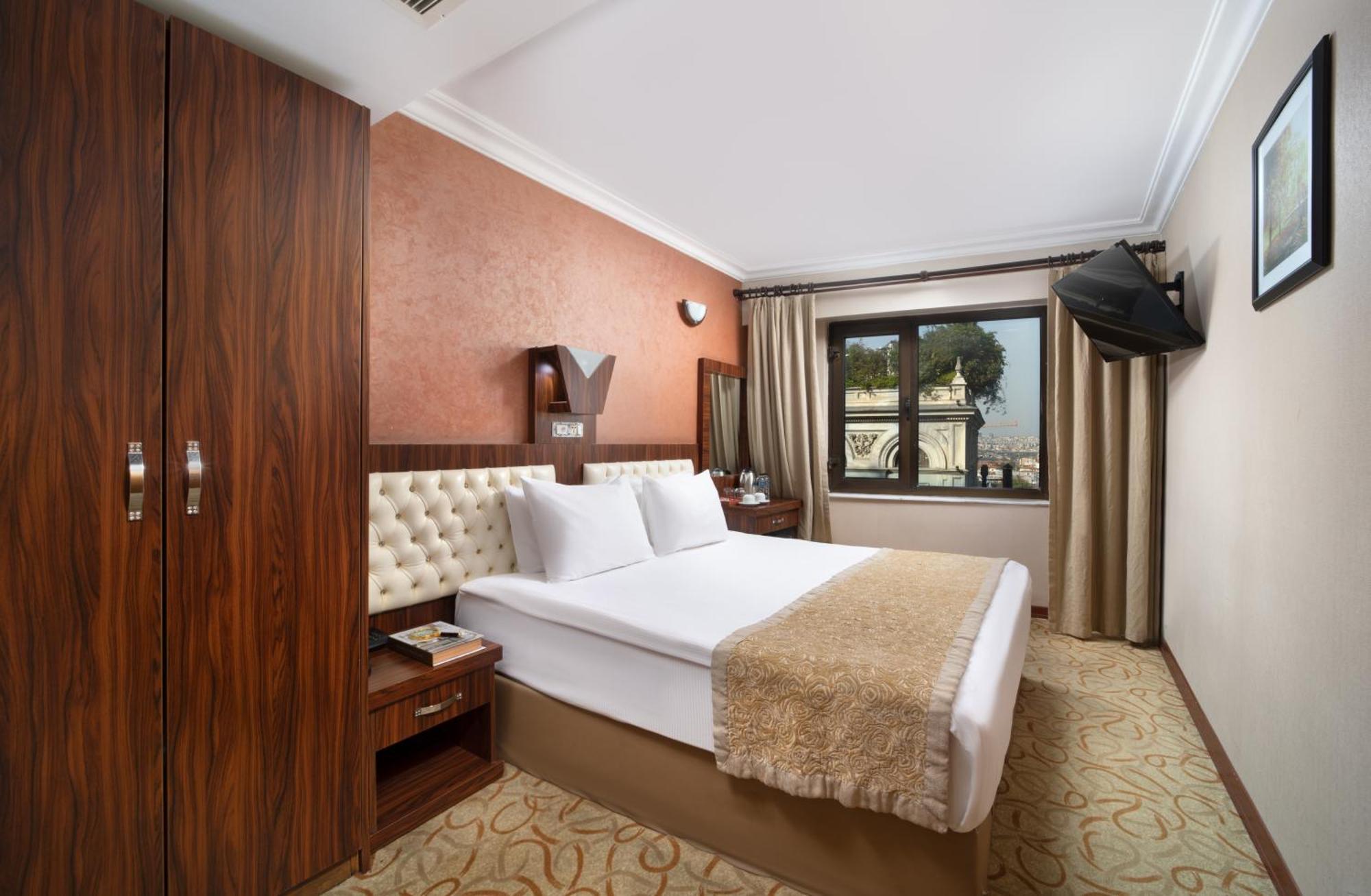 Elan Hotel Istanbul Pera Exterior photo