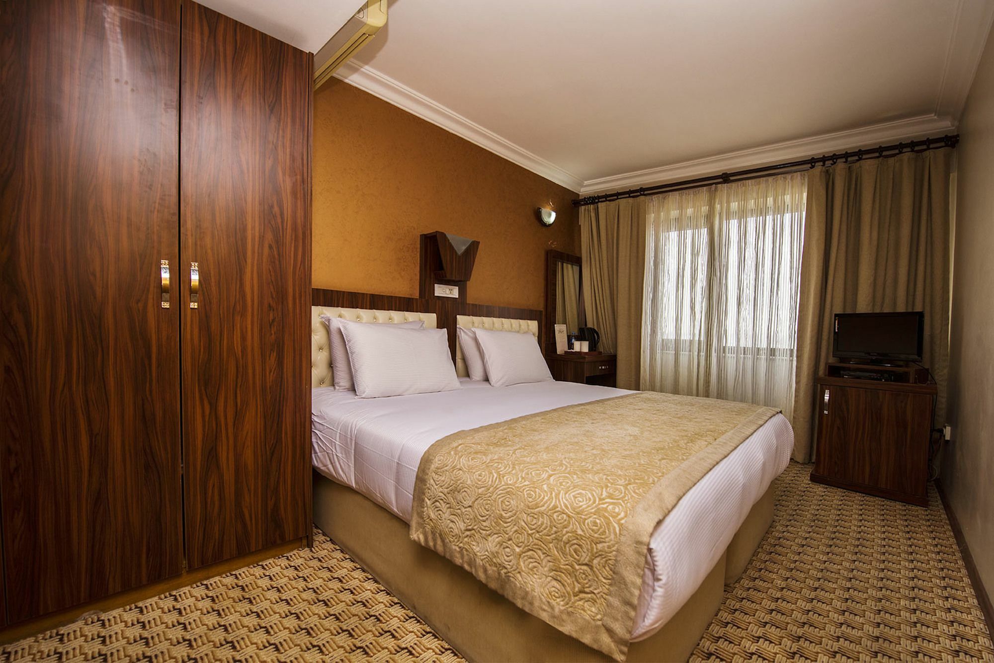 Elan Hotel Istanbul Pera Exterior photo